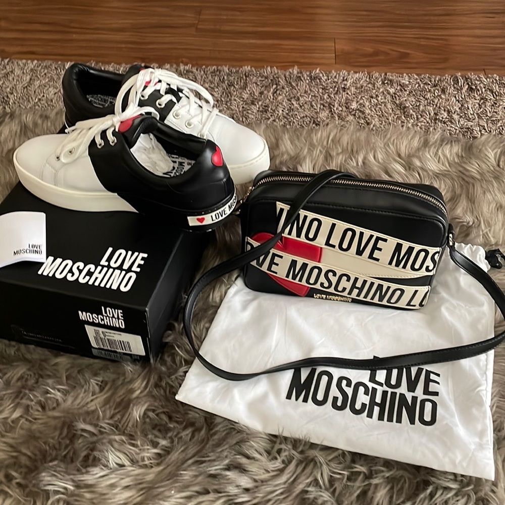 Authentic Love Moschino.